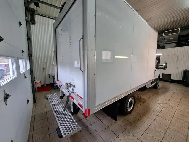 Ford Transit Cutaway T-350 PA 138 po PNBV de 9 500 lb RARS 2024 - Photo 3