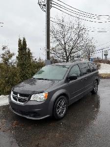 Dodge Grand Caravan Ensemble Valeur plus familiale 4 portes 2017