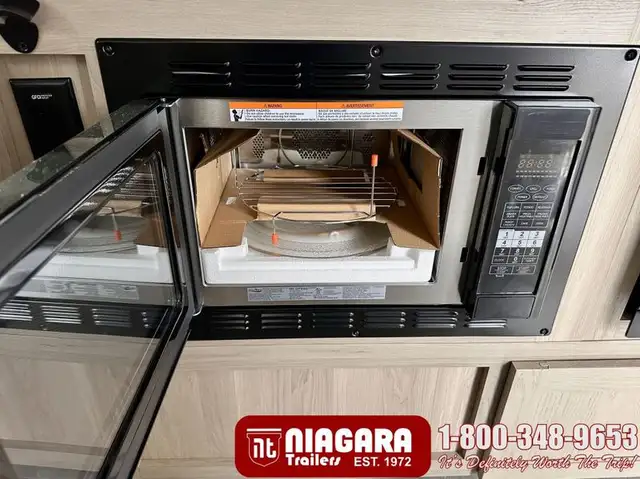 2025 FOREST RIVER ROCKWOOD GEO PRO 15FBS Travel Trailer - Photo 13