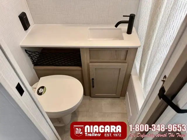 2025 FOREST RIVER ROCKWOOD GEO PRO 15FBS Travel Trailer - Photo 17