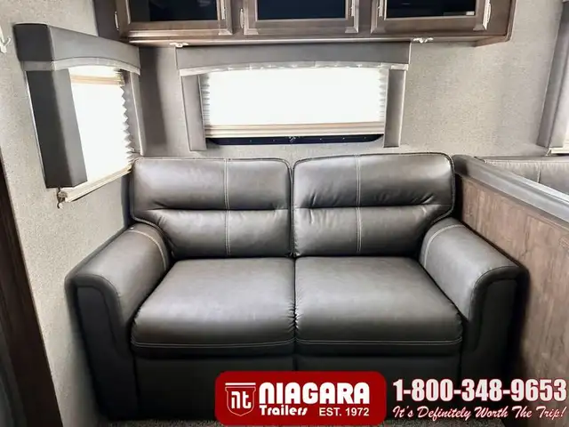 2020 FOREST RIVER RW ULTRA LITE 2706WS Travel Trailer - Photo 9