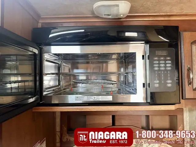 2011 CROSSROADS RUSHMORE 34SB Fifth Wheel - Photo 17