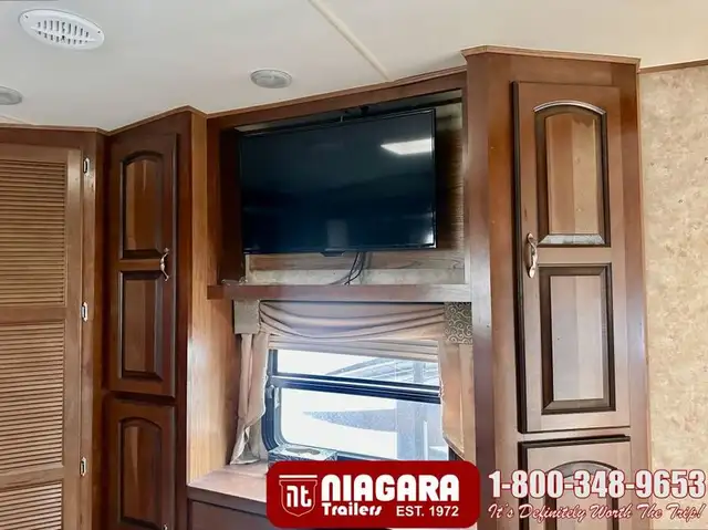 2011 CROSSROADS RUSHMORE 34SB Fifth Wheel - Photo 22