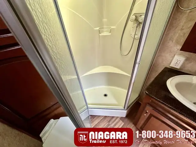 2011 CROSSROADS RUSHMORE 34SB Fifth Wheel - Photo 26