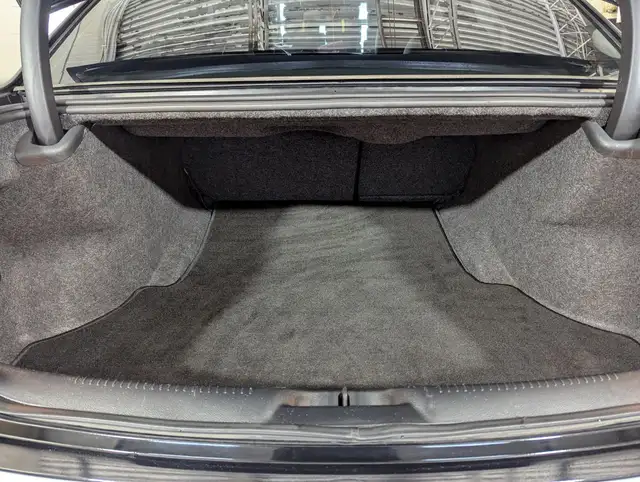 2019 Chrysler 300 300C PLATINUM EDITION WITH NAVIGATION! - Photo 5