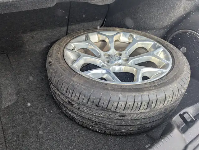 2019 Chrysler 300 300C PLATINUM EDITION WITH NAVIGATION! - Photo 18