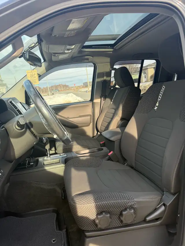 Nissan Frontier PRO 4X - Photo 5