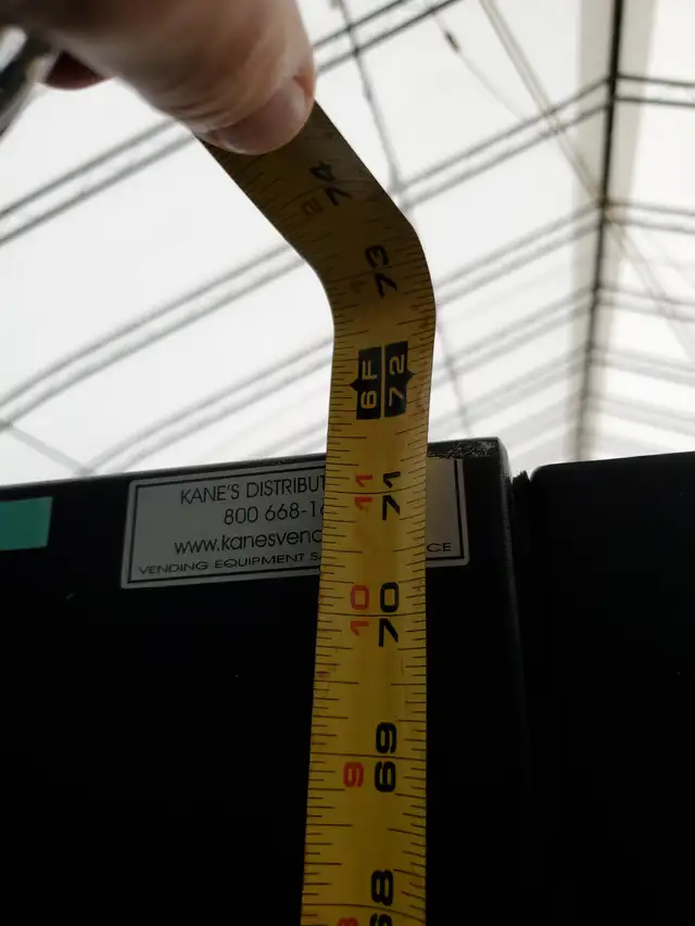 LARGE VENDING MACHINE IN GOOD CONDITION $1,500.00 - Photo 7