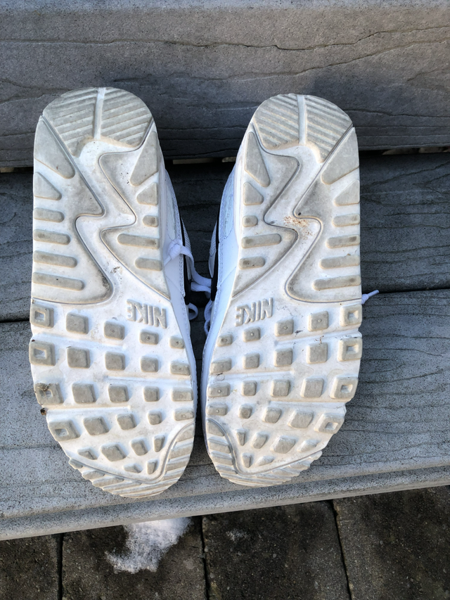 nike air max women's sz 6.5 excellent condition $30 p/u only - Photo 3