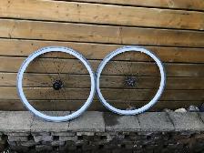 flip flop hub rims fixie 700c rims rear rim hub needs spokes $40