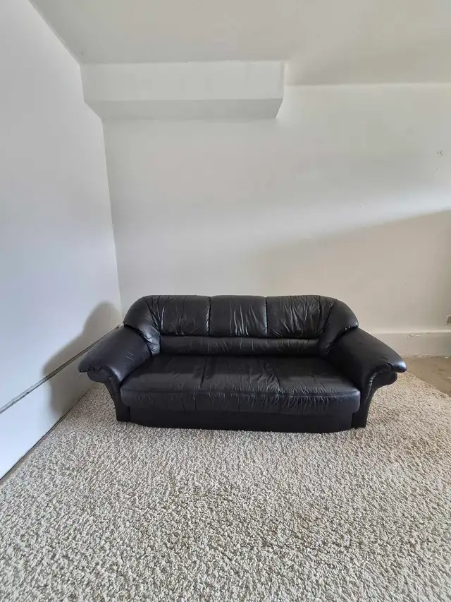 FREE DELIVERY Black Leather 3 Seater Sofa / Couch NO DEPOSIT - Photo 2