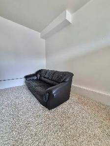 FREE DELIVERY Black Leather 3 Seater Sofa / Couch NO DEPOSIT - Photo 4