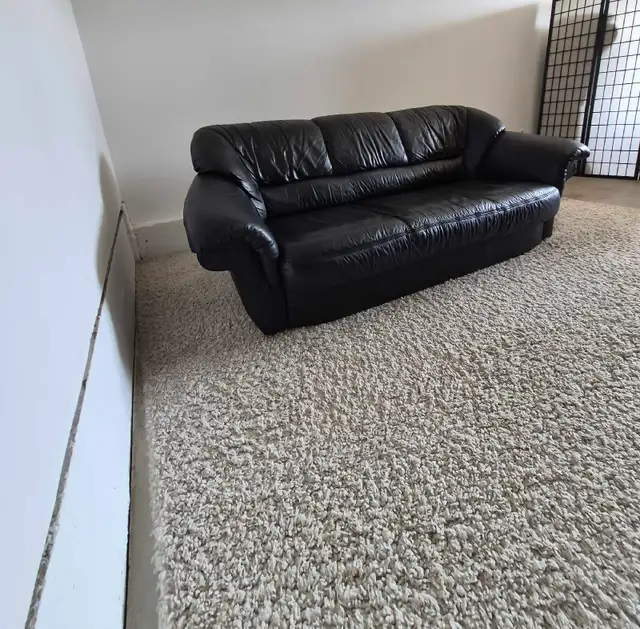 FREE DELIVERY Black Leather 3 Seater Sofa / Couch NO DEPOSIT - Photo 7