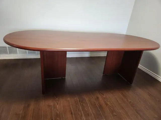 Office table - Photo 2