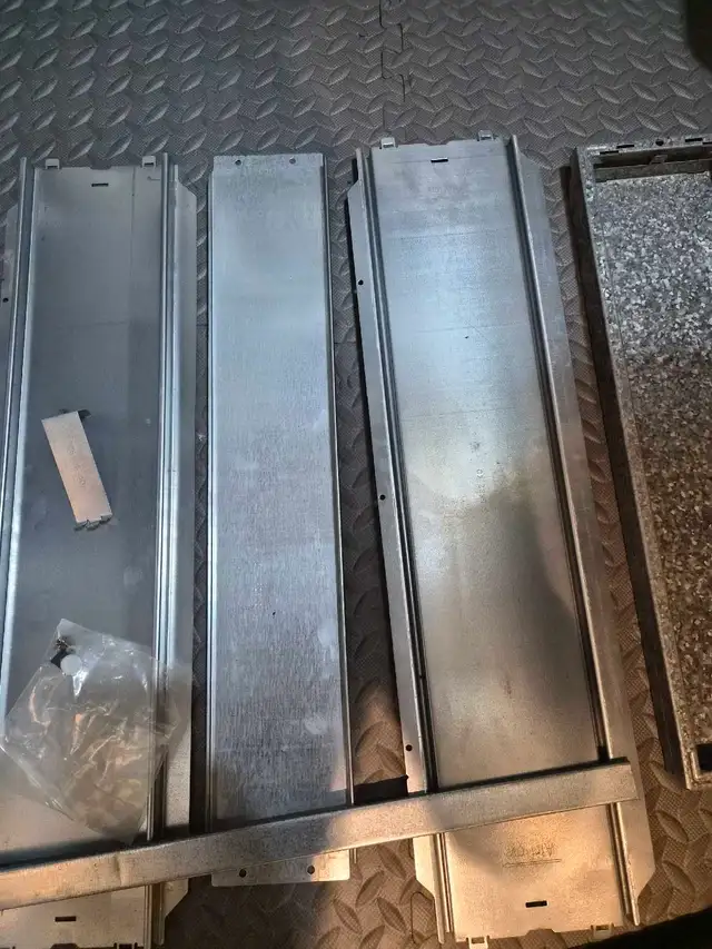 carrier HVAC air cleaner case - Photo 3