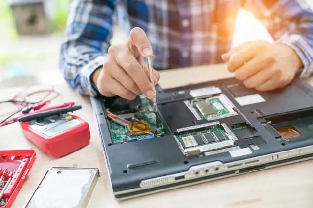 Laptop & Desktop Computer Repair