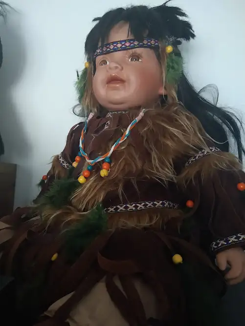 poupée porcelaine de collection