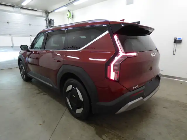 2024 KIA EV9 LAND AWD, 7 PASS, JAMAIS ACCIDENTÉ, GARANTIE KIA!! - Photo 2