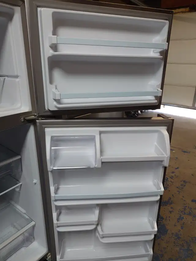 Whirlpool '30' Stainless Steel Top Freezer Bottom Fridge on Sale - Photo 5