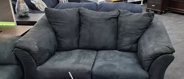 Ashley Darcy Black Sofa/Love Seat - Photo 3