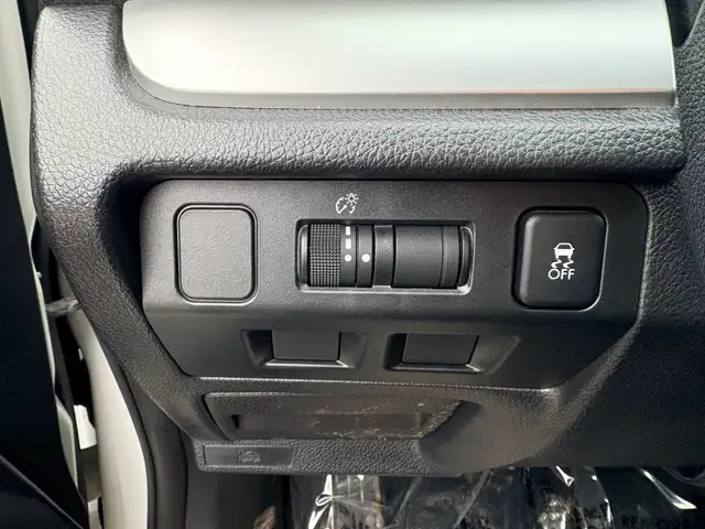 2015 Subaru XV Crosstrek 2.0i w/Touring Pkg AWD - Photo 19