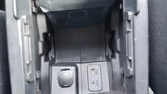 2015 Subaru XV Crosstrek 2.0i w/Touring Pkg AWD - Photo 24