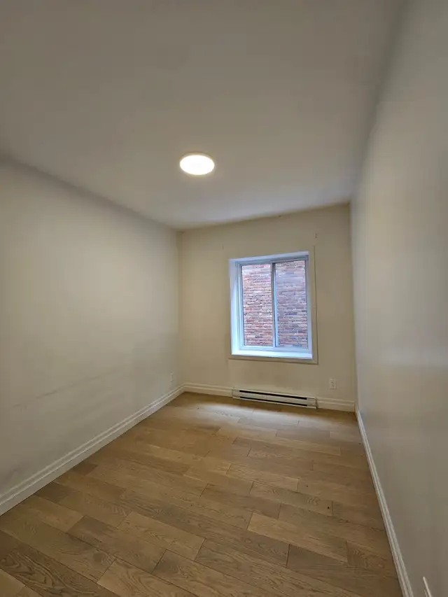 For Rent 5 1/5 Luxurious Apartment Across Snowdon Metro Station - Photo 7