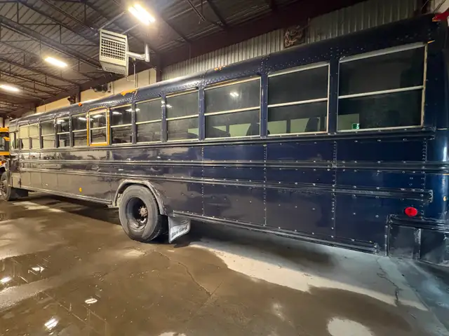 BUS À VENDRE / BUS FOR SALE 4,500$ - Photo 4
