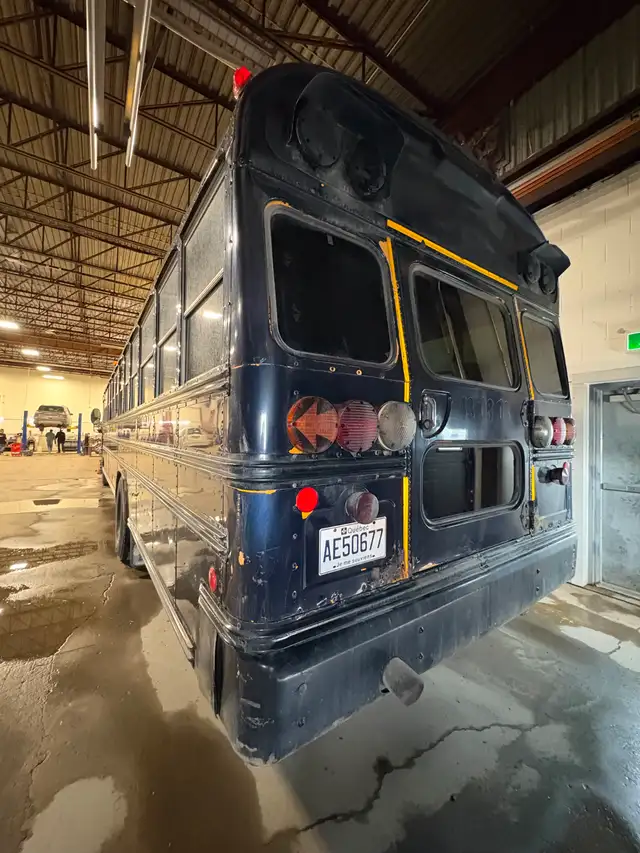 BUS À VENDRE / BUS FOR SALE 4,500$ - Photo 6