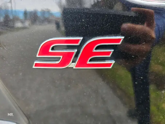 2021 Toyota Corolla SE - Photo 8