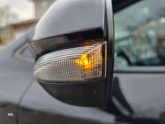 2021 Toyota Corolla SE - Photo 11