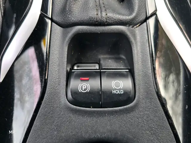 2021 Toyota Corolla SE - Photo 19