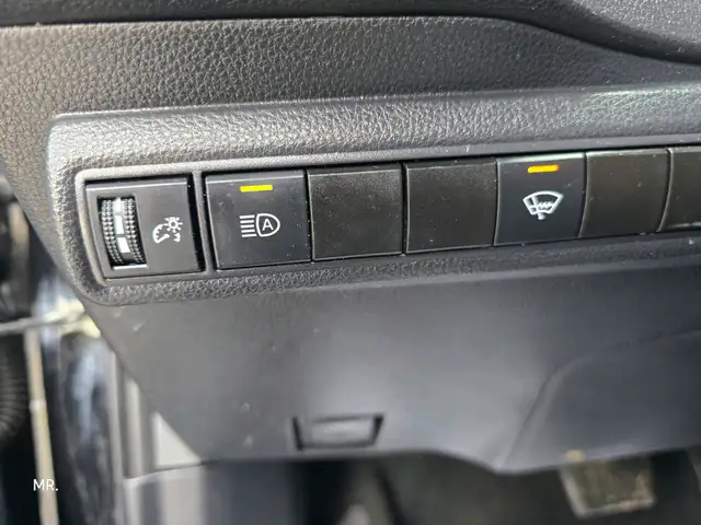 2021 Toyota Corolla SE - Photo 25