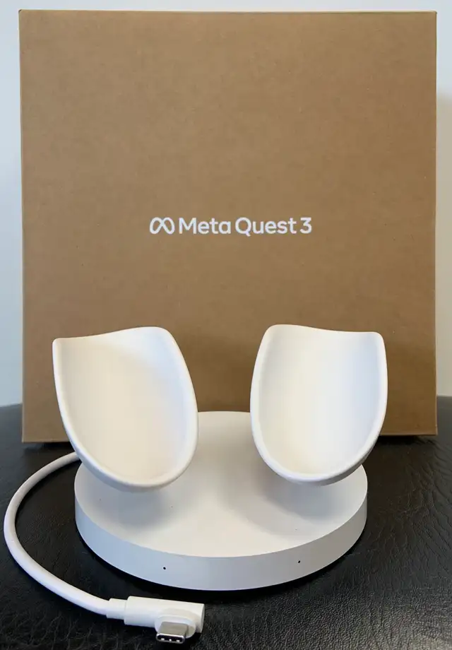 Meta Quest 3 W/ Controller and Charging Station