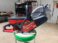 Milwaukee MX FUEL Cut-Off Saw Kit (Saw,4 Batteries,Charger)