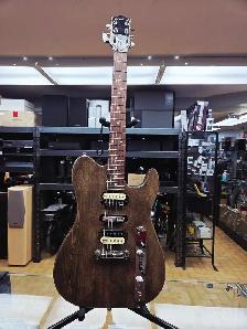 Guitare electrique avec etuit