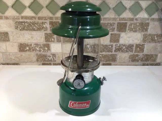 Coleman gas lantern - camping - Photo 2