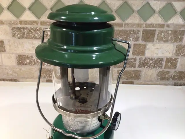 Coleman gas lantern - camping - Photo 5