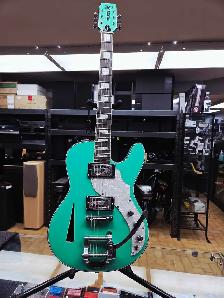 Space cadet 6 cordes   case