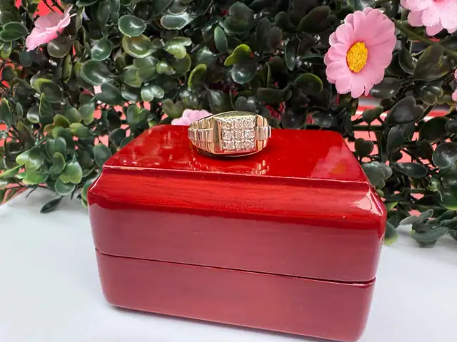 bague ornés de 9 diamants - Photo 2