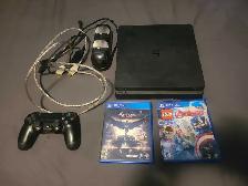 500GB PS4 SLIM   2 GAMES!