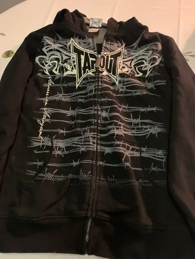 Tapout Hoodie. Worn a couple of times XLG - Photo 2