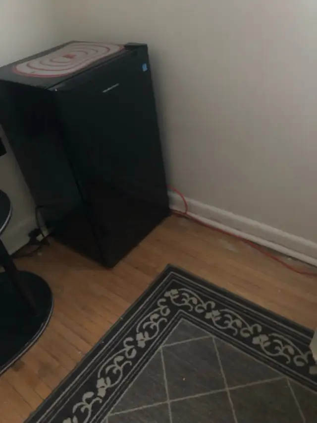 Clean Room For Rent - Photo 7