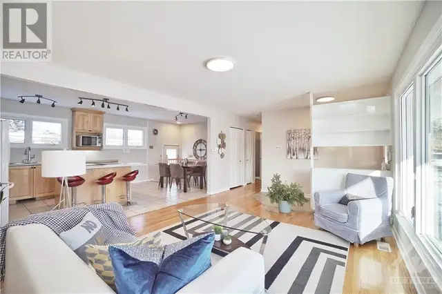 Fisher Heights Single House rooms $800, 850/month available now - Photo 4