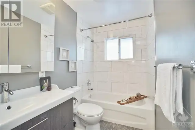 Fisher Heights Single House rooms $800, 850/month available now - Photo 9