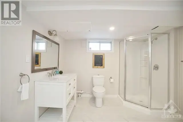 Fisher Heights Single House rooms $800, 850/month available now - Photo 10