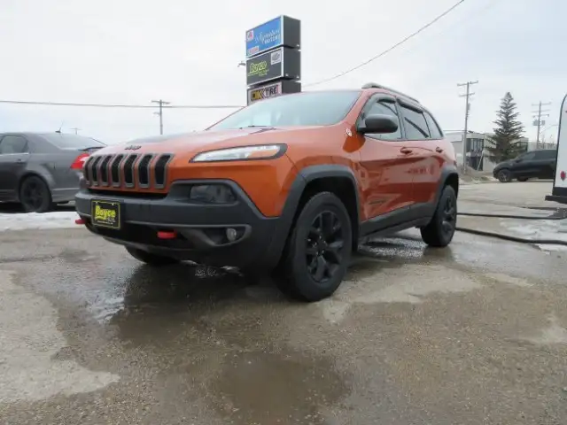 2015 Jeep Cherokee Trailhawk Leather Interior 4WD Rear Wiper