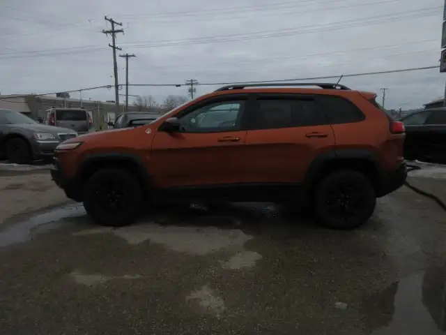 2015 Jeep Cherokee Trailhawk Leather Interior 4WD Rear Wiper - Photo 8