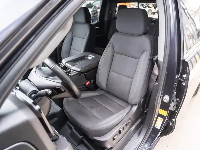 2024 GMC Sierra 1500 SLE - Photo 17