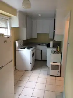 3 bedroom - or 2 bedroom plus office/den - Photo 2